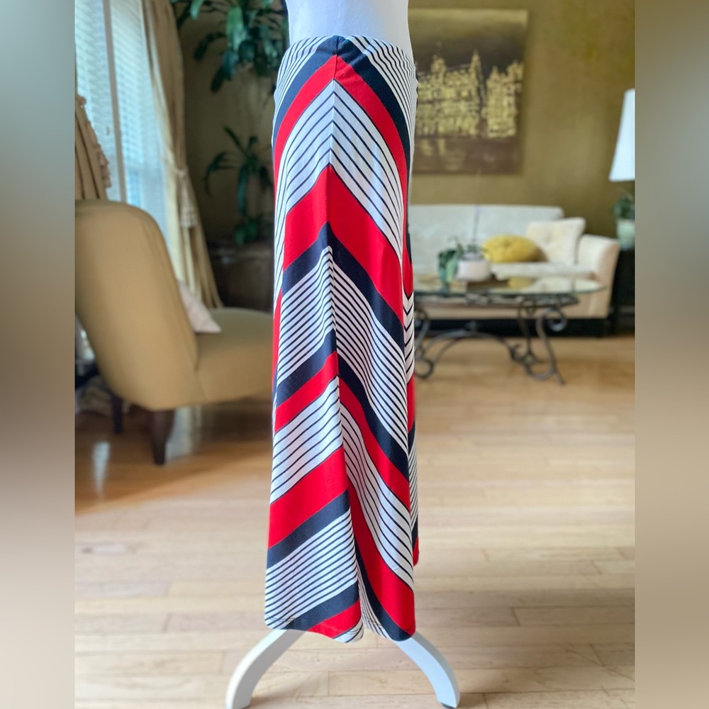 Chaps Chevron Maxi Skirt 100% cotton sz Medium new with Tags - Picture 2 of 14